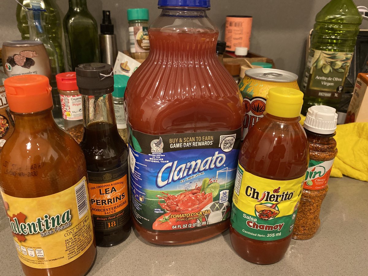 slifante's tweet photo. OK, os he escuchado a todos y me he ido a la tienda latina a por todos los ingredientes. Es increíble la de cosas que necesitas para que la cerveza tenga buen sabor. https://t.co/l2Agm7hJWG