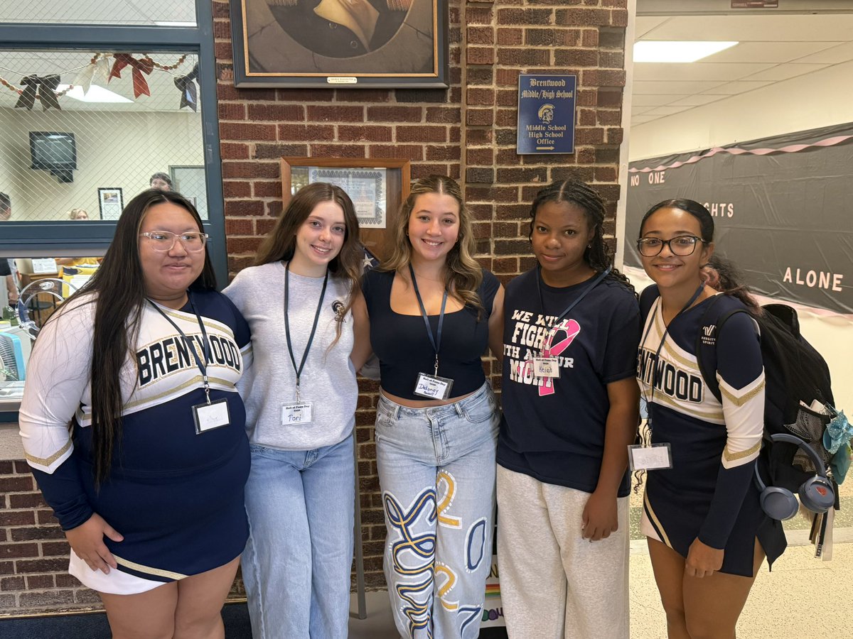 BrentwoodBoroSD's tweet photo. Brentwood students, staff and alumni are rockin’ their #Spartan gear for Homecoming! @BWoodSpartans host Monessen at 7 pm; the HS Hall of Fame honorees and Homecoming court will be introduced and HC Queen announced. Come out and support the Spartans! #BBSD https://t.co/HF78ZY7yOe