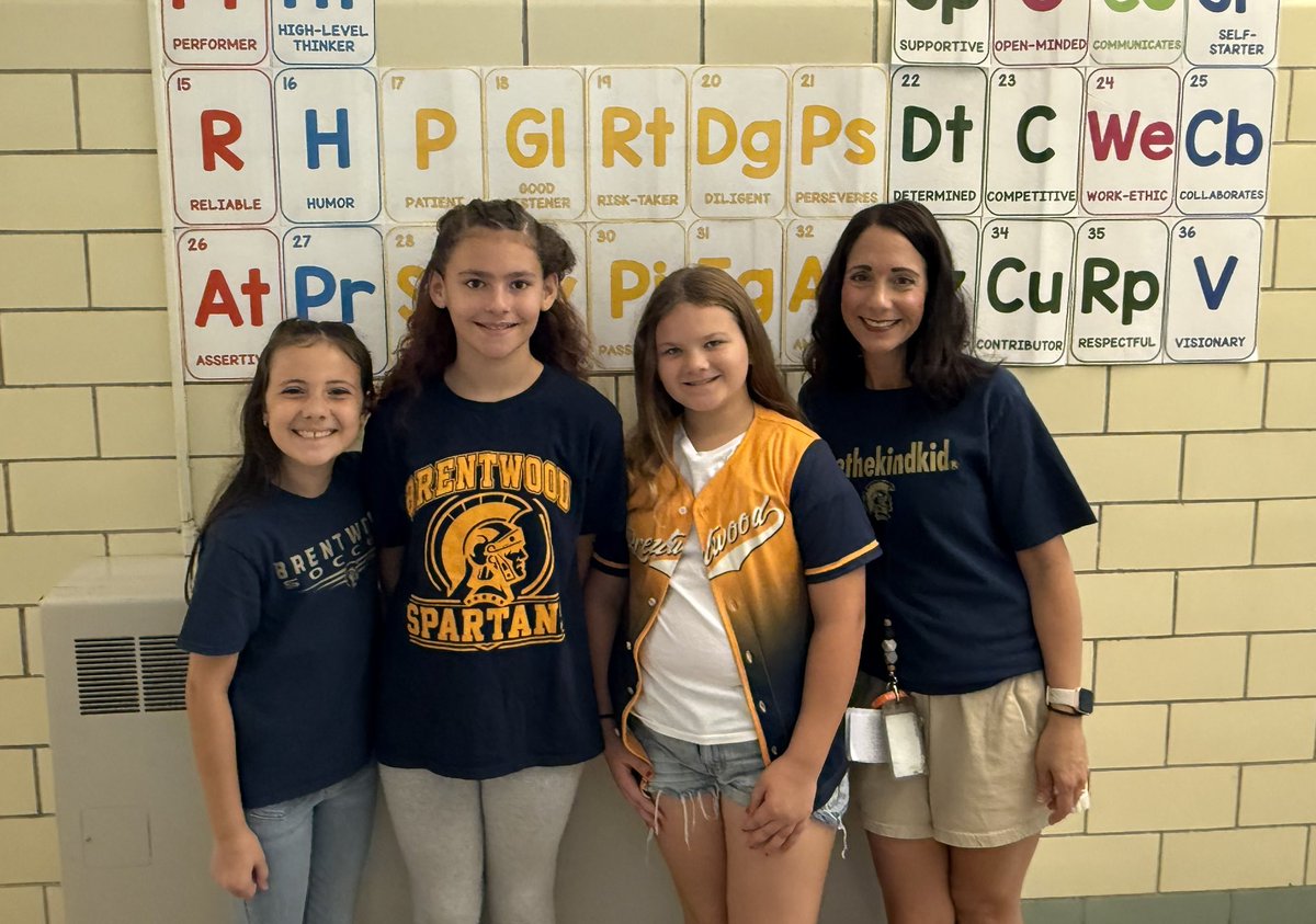 BrentwoodBoroSD's tweet photo. Brentwood students, staff and alumni are rockin’ their #Spartan gear for Homecoming! @BWoodSpartans host Monessen at 7 pm; the HS Hall of Fame honorees and Homecoming court will be introduced and HC Queen announced. Come out and support the Spartans! #BBSD https://t.co/HF78ZY7yOe