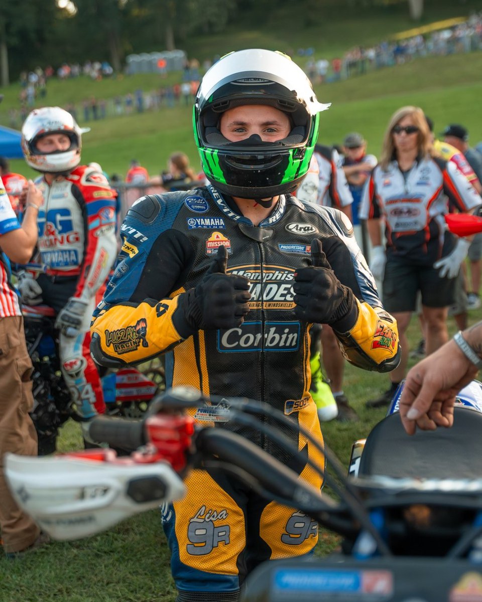AmericanFlatTrk's tweet photo. A little Declan for the timeline. πΈπ
#AmericanFlatTrack #FlatTrack https://t.co/I3K1pXh5zL