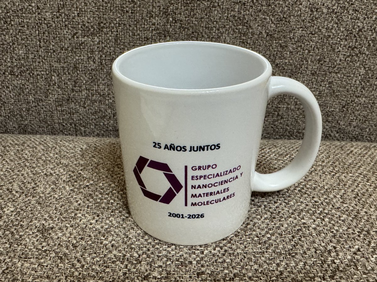 _GENAM's tweet photo. We had a fantastic day celebrating the 25th anniversary of @_GENAM at @quimicasUCM! Inspiring talks by PhD award winners and invited speakers, plus a roundtable with former presidents on GENAM’s history and future challenges. Here’s to the next 25! @RSEQUIMICA @RSEF_ESP https://t.co/T9xHv9XVrN
