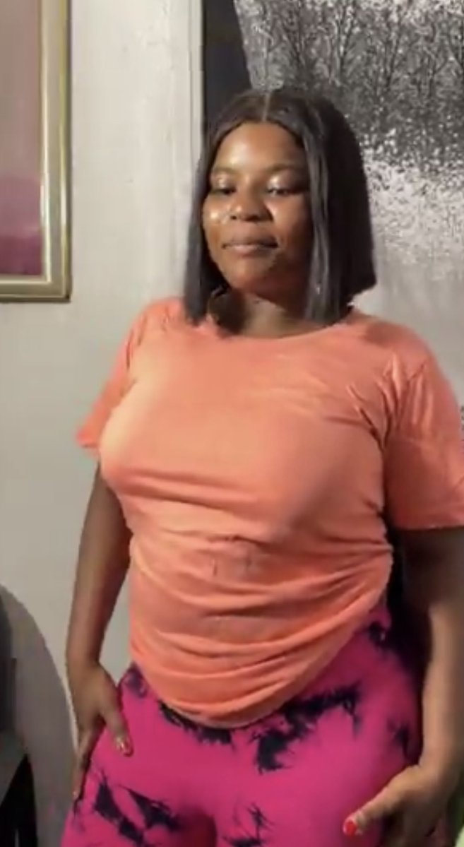 onlytrellattop's tweet photo. Waittt… this is Ruth??? 😭😭

The same Ruth yall  been body-shaming? Nah, she’s actually DAMN sexy 😭🔥 https://t.co/vk6mwoUS8Z