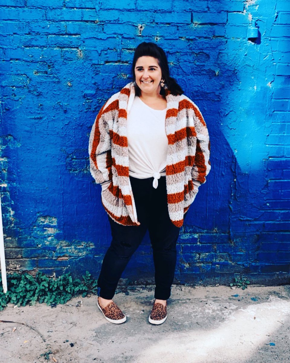 KatrinaGarz3's tweet photo. Impromptu Sunday fun days are the best. I couldn’t have asked for better weather, company, or outfit. https://t.co/TDQ1Onj3EL