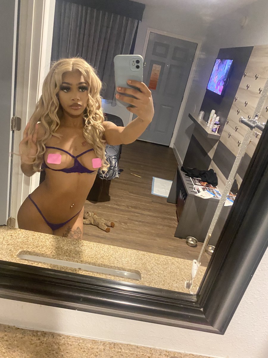 Aribecreaming's tweet photo. Come eat me 🥴 #chudau https://t.co/jSZsGO8FNB