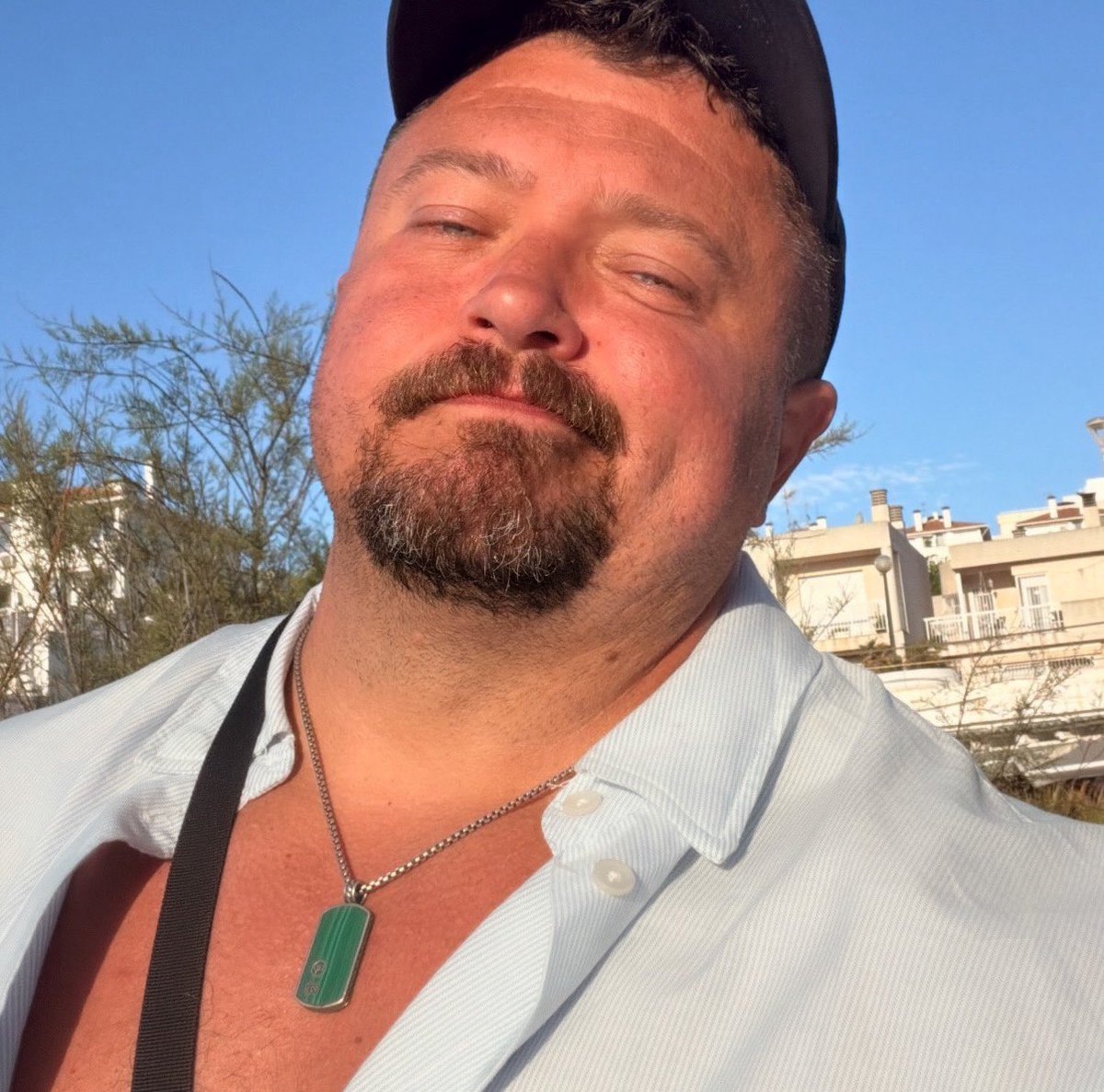 CoachJackSF's tweet photo. The married guy you met at the pool bar on vacation keeps sending real time perv videos to come get fucked while the wife and kids are at the pool. 
“Come to my room right now I know ur fa**ot pussy needs to be split in half and used like a good boy” https://t.co/ezuFDE7g9R