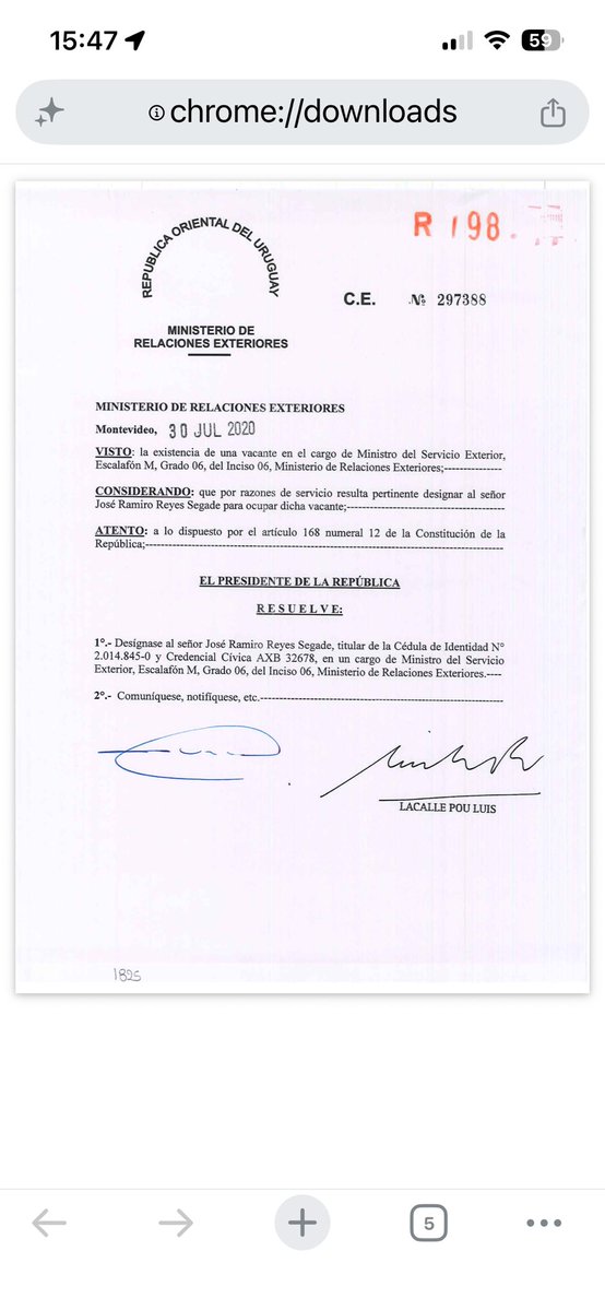 OCortelezzi's tweet photo. @MartinFitz23506 @nolosaguantomas Como se extraña cuando designábamos diplomáticos con antecedentes penales https://t.co/6rm1SbCK7d