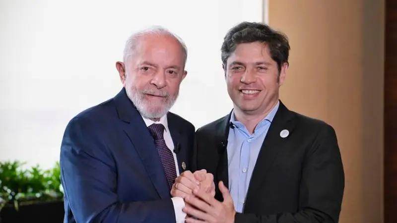 eldestapeweb's tweet photo. Kicillof resaltó el gesto de Lula da Silva a favor de las Malvinas
https://t.co/0eF9NM3OUh https://t.co/ufRdrUhp70