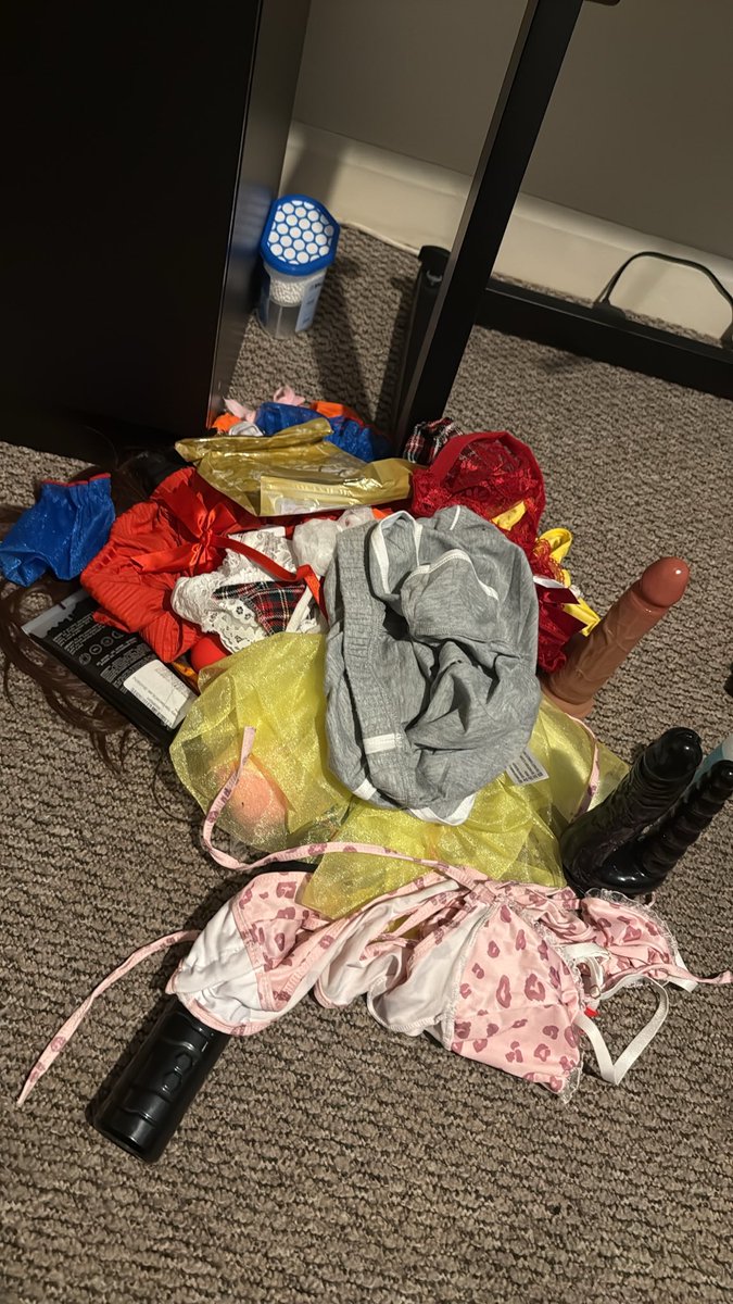 mcrsubsissy's tweet photo. Just shaved my body smooth and got all this in the post today, who wants to see me take the next step further to becoming more feminine x https://t.co/L8z0BgdZX7