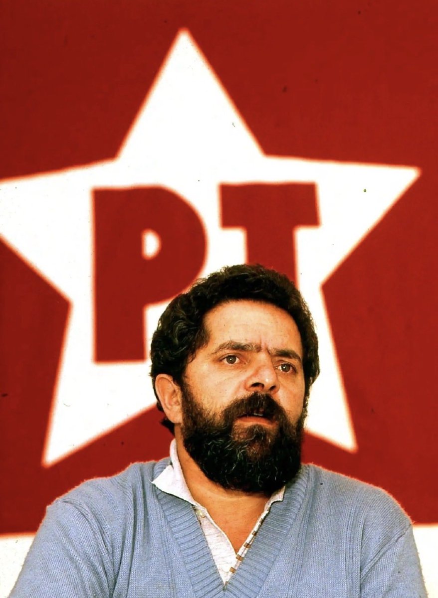 rafasena94's tweet photo. Que homem!!!! https://t.co/DyhQ3uZ5pw