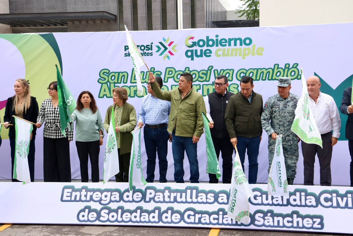 RGC_Mx's tweet photo. Queremos una Guardia Civil Municipal en Soledad más fuerte y mejor preparada, por eso vamos por más de 100 nuevos elementos en la siguiente etapa. 🚔👮👮

La seguridad no admite esfuerzos a medias: vamos a seguir respaldando a quienes todos los días salen a las calles a proteger a las familias soledenses.
#ElGobiernoQueCumple