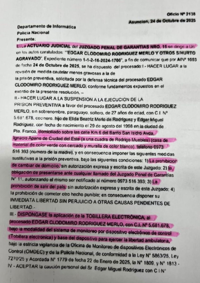 Rocio_La_Negra's tweet photo. El grave problema que tenemos en Paraguay es @PoderJudicialPY imaginate, el mismo juez que ya "sobreseyó" SIN QUE SE JUZGUE EL FONDO DE LA CUESTIÓN- LA LESIÓN DE CONFIANZA- es el que vuelve a convocar a @FilizzolaRafael para la audiencia preliminar, otro dato de color, es EL MISMO JUEZ le concedió libertad bajo tobillera sindicado como uno de los supuestos responsables del homicidio ocurrido en Eusebio Ayala.