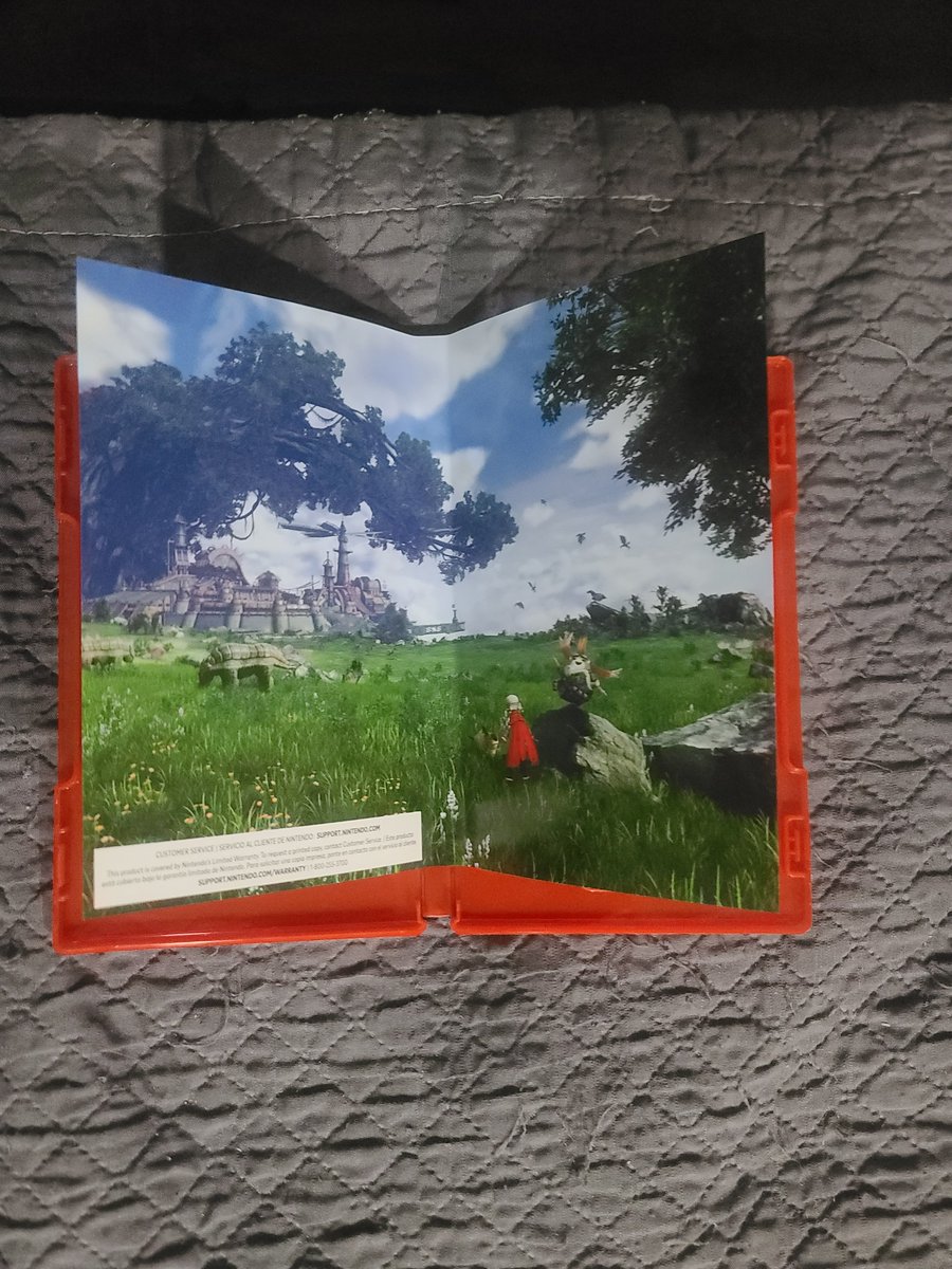 DragonMstrAlex's tweet photo. Xenoblade Chronicles 2: Nintendo Switch 2 Edition from @NintendoAmerica. Comes with some nice inlay art! Did anyone else pick this up? #SwitchCorps https://t.co/ak367Ek9rz