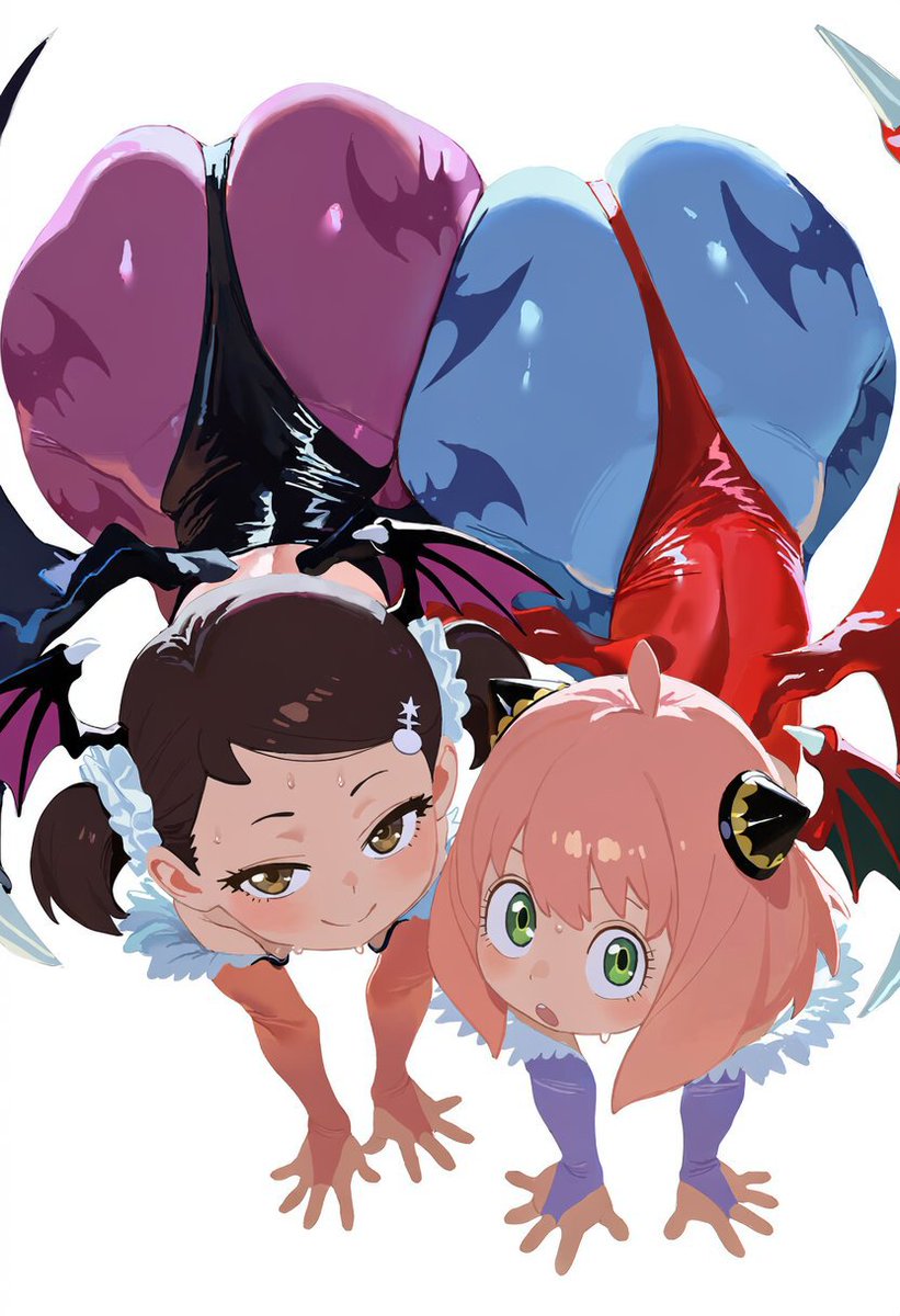 AnnoyingBratty's tweet photo. 💖~ yo y mi amiga preguntándole a un adulto/a responsable si estos trajes son adecuados para Halloween! :3 https://t.co/tbuINfXtDb