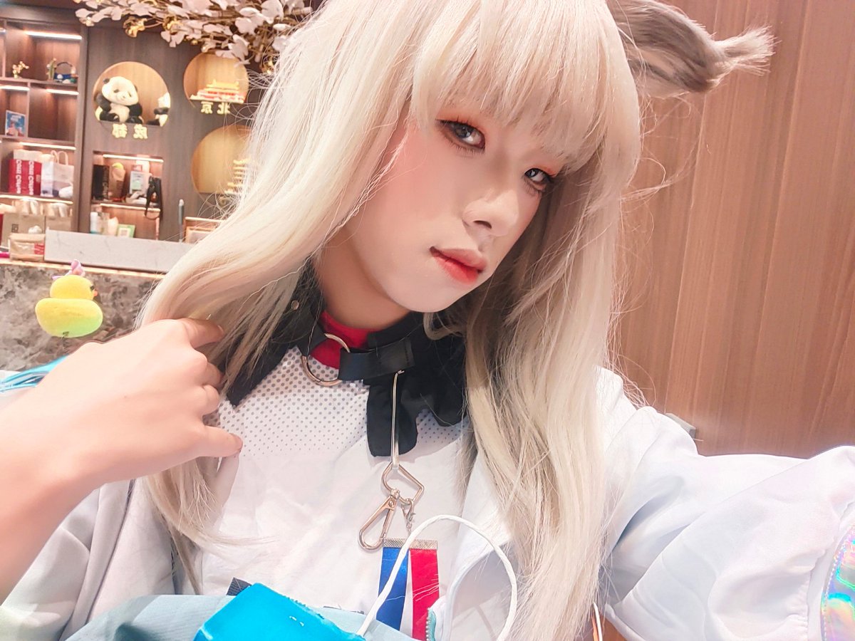 Meyra146271's tweet photo. 离开终末地后摆烂打瓦的佩丽卡#cosplayㅤㅤㅤㅤㅤㅤㅤ #男娘 https://t.co/JzbgRSvj2i