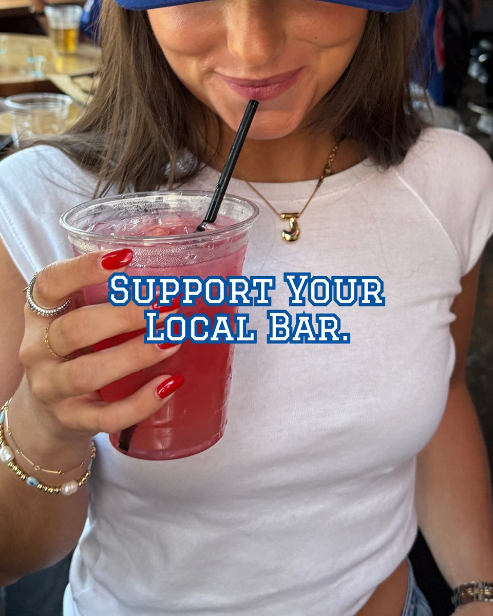 cubbybear's tweet photo. Stop in for a drink, support your local bars. https://t.co/pujyJBhnT8