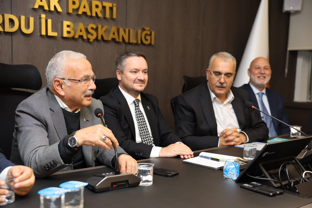akpartiorduorg's tweet photo. İl Koordinatörümüz, Çorum Milletvekilimiz Sayın Yusuf Ahlatcı, İl Koordinatörümüz Sayın Hakan Karaduman, Ordu Büyükşehir Belediye Başkanımız Sayın Dr. Mehmet Hilmi Güler ve Milletvekilimiz Sayın İbrahim Ufuk Kaynak’ın katılımlarıyla İl Başkanımız Sayın Samet Özdemir başkanlığında AK Parti Ordu İl Yönetim Kurulu Toplantımız gerçekleştirildi.

Teşkilat çalışmalarımızı ve şehrimize yönelik hizmetlerimiz değerlendirildi.

Toplantımızın teşkilatımız ve Ordu’muz için hayırlara vesile olmasını diliyoruz.

@yusufahlatci 
@hkaraduman55 
@mhilmiguler 
@ozdemirsamet