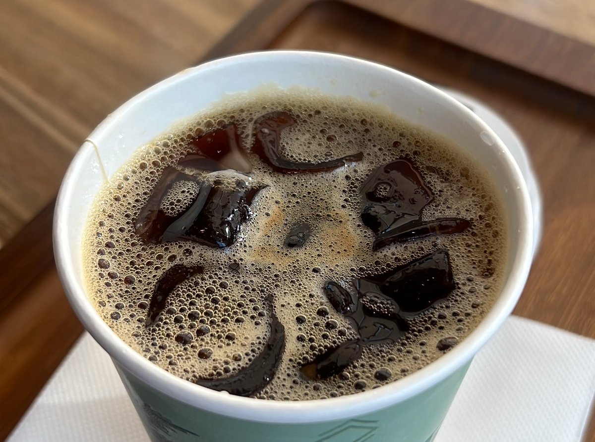 BeingDhay's tweet photo. اذا عرف السبب بطل العجب
الباريستا طلع حاط ٢ شت اسبريسو مع الايس دريب يقول عشان تذاكرين زين??? طيب ان شاء الله الموضوع يوقف على الكافيين ومايوصل منحنى اخر https://t.co/KB9FnbOz4p