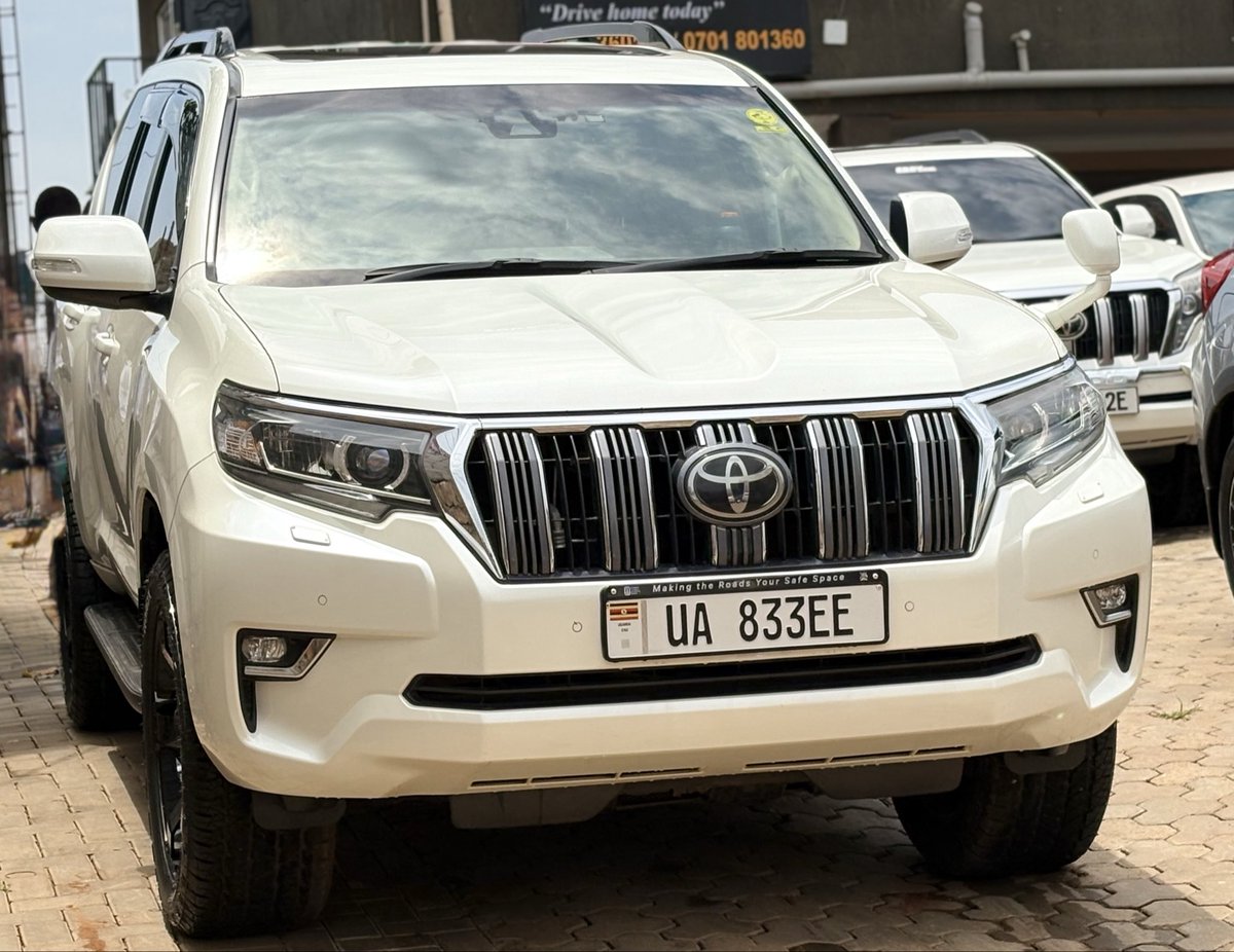 arnoldyosam's tweet photo. 🔥 2018 TOYOTA LAND CRUISER | FOREIGN USED 🔥

7-Seater • Sunroof ☀️ • Spacious &amp; luxurious • Powerful &amp; comfortable

💰 UGX 175M

📞 0705176582 / 0765241678
📲 WhatsApp: https://t.co/iLRRG7AIMA

BUY &amp; DRIVE 🚙💨

#LandCruiser #CarsUganda #ToyotaUganda https://t.co/lNsol1dj9I