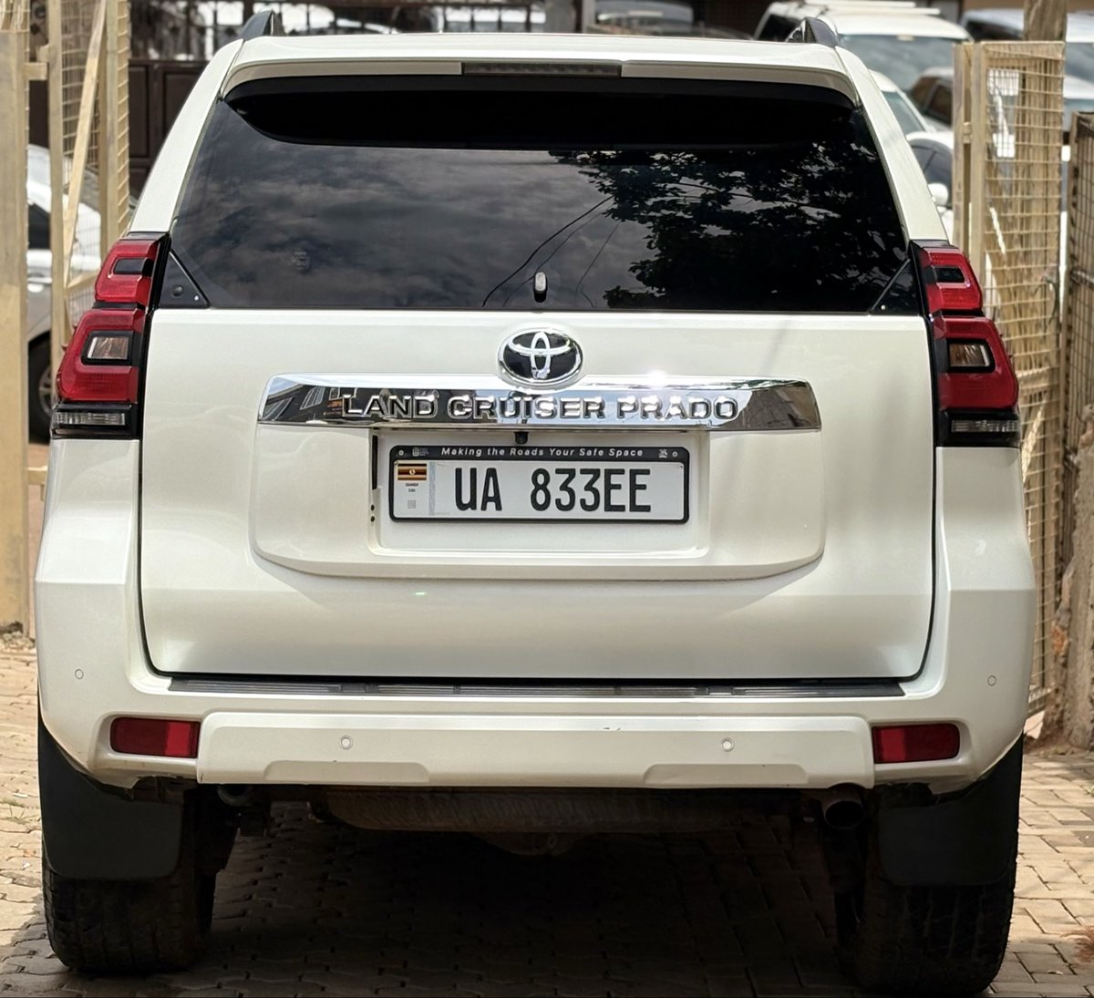 arnoldyosam's tweet photo. 🔥 2018 TOYOTA LAND CRUISER | FOREIGN USED 🔥

7-Seater • Sunroof ☀️ • Spacious &amp; luxurious • Powerful &amp; comfortable

💰 UGX 175M

📞 0705176582 / 0765241678
📲 WhatsApp: https://t.co/iLRRG7AIMA

BUY &amp; DRIVE 🚙💨

#LandCruiser #CarsUganda #ToyotaUganda https://t.co/lNsol1dj9I
