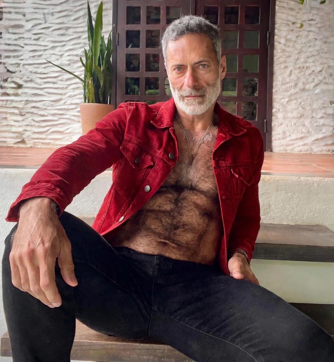 ChocairRenato's tweet photo. Renato Chocair 50+ ator , artista. Eu vou de Lula 13 👊🏾❤️🔥 #renatochocair #atorbrasileiro #chocair #artista https://t.co/YrtYQaBHB2