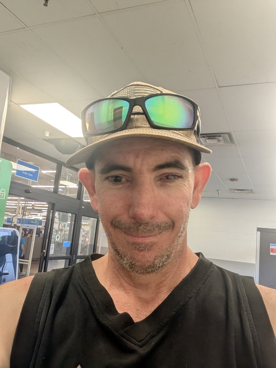 America1stEM's tweet photo. Grocery shopping this evening at Walmart ✌️ https://t.co/vyqnQcM2EN