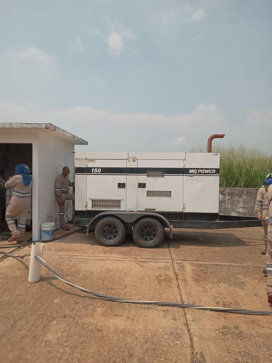 alter_istmo's tweet photo. La CMAS Coatzacoalcos instaló generadores eléctricos en los pozos 3 y 4 y en la cisterna de Ciudad Olmeca para garantizar el abasto de agua ante la falta de energía, beneficiando a familias de Olmeca, Dunas y otros sectores.
https://t.co/EAf1MnxnMB💧⚡ #Coatzacoalcos #CMAS #Agua https://t.co/Kj5yfOjXXY