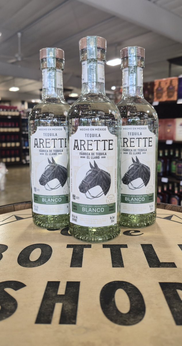 TheBottleShopga's tweet photo. @TequilaArette is an independently owned, family-run distillery based in the lowlands of Tequila. Made from 100% estate-grown agave, it is handcrafted in small batches by master distillers Eduardo and Jaime Orendain. Certified additive free.
#tequila #agave #blanco #additivefree https://t.co/VUXvrV0IKf