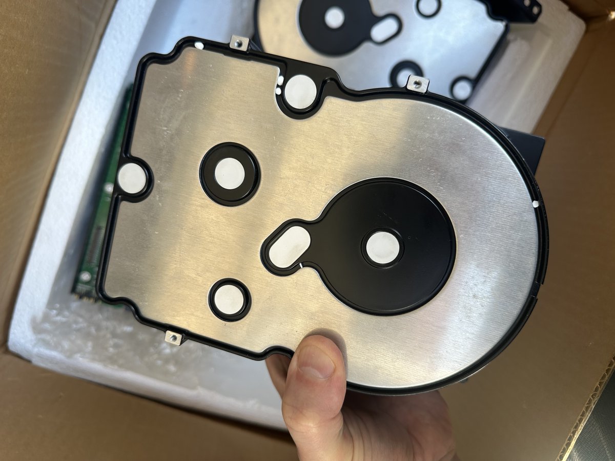 RDKLInc's tweet photo. Found a box of "new old stock" Seagate 22GB full-height 5.25" hard drives!  The weight and quality of these things is incredible. https://t.co/pyka7s8WoE