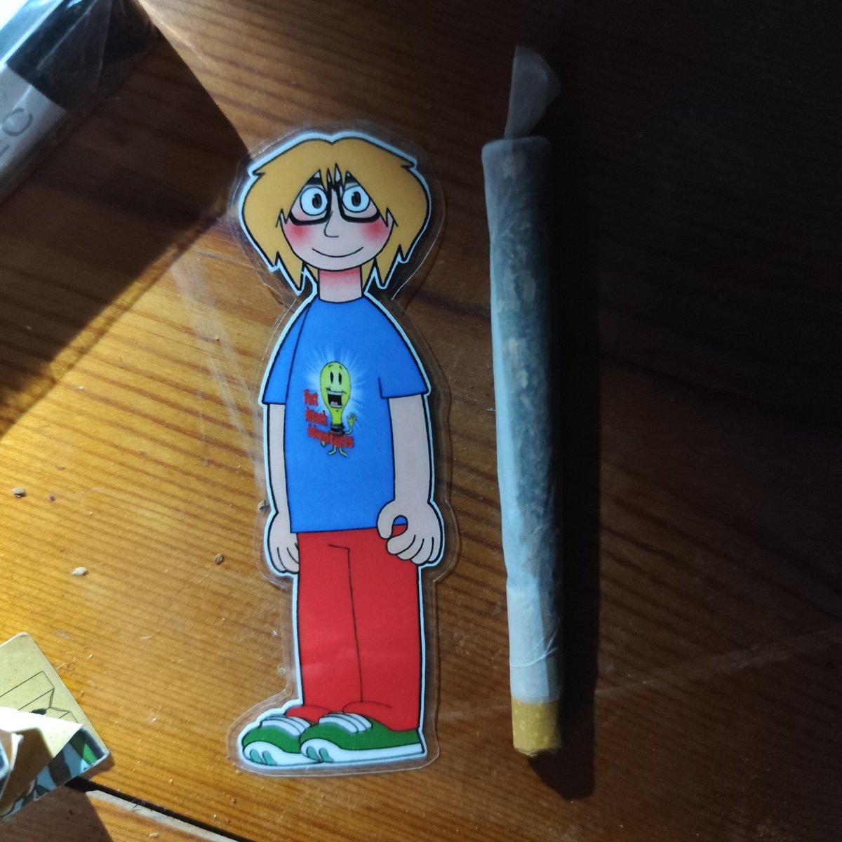 KUWAPOWR's tweet photo. they're one (1) joint tall https://t.co/W1HNvRuP1Q