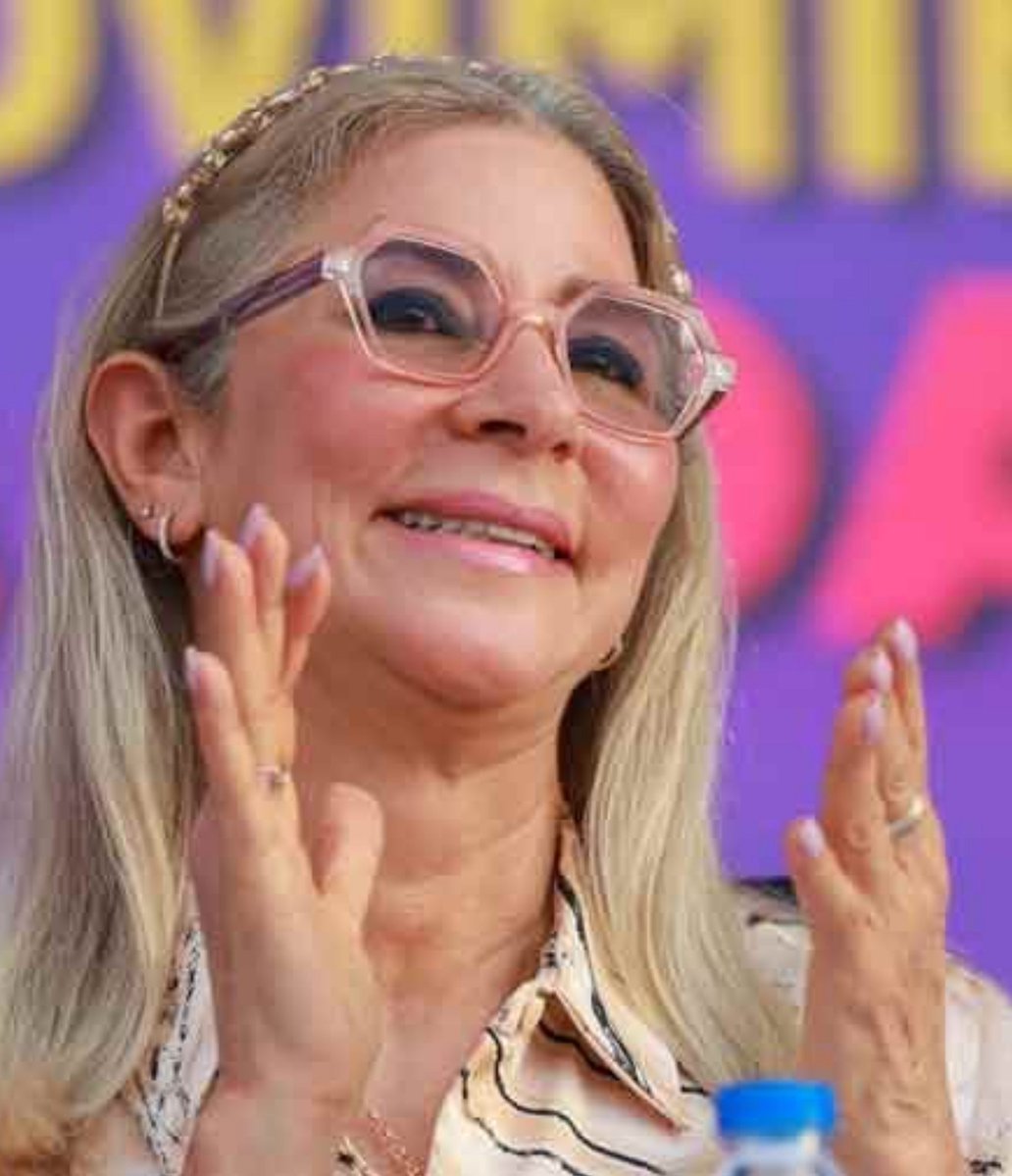 monagasven's tweet photo. Saben quién regresa a Venezuela 🇻🇪 Cilia Flores la que no regresa más nunca es María Corina. https://t.co/7M9sR9rl3Q