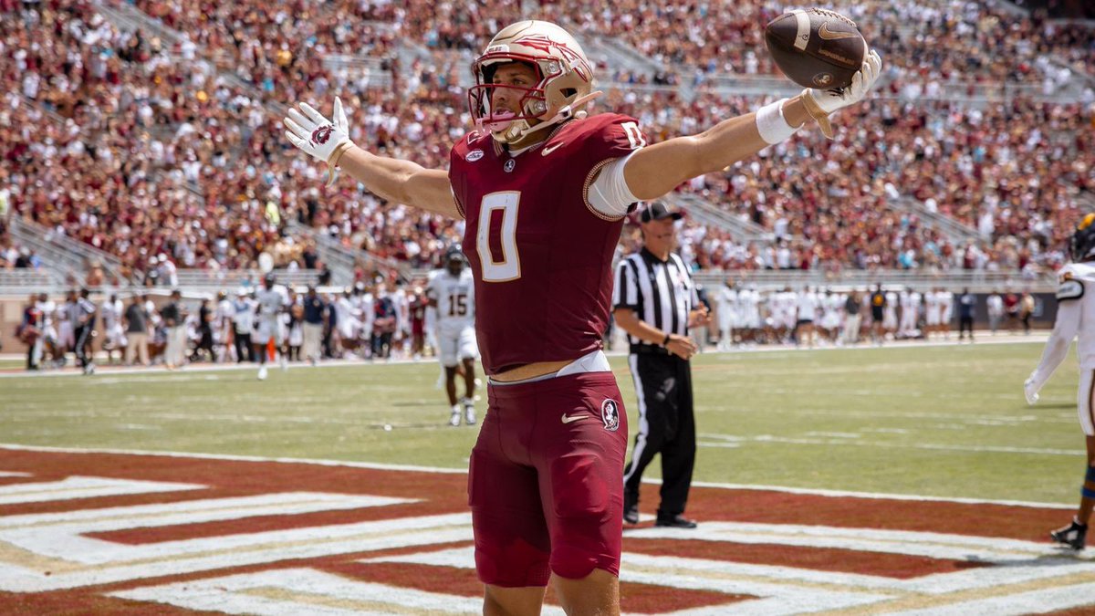 JordanWigg12's tweet photo. I will be in Tallahassee tomorrow to Watch the Seminoles vs Virginia 
#GoNoles🍢 @TomLoy247 @benjaminwolk @ChadSimmons_  @TheUCReport @Andy_Villamarzo @Tr3yRobinson_ @ChuckCantor @_DJDaniels @DbCoachJulian @RecruitGeorgia @wiggins_coach @tballardqbcoach https://t.co/JaU7KICRbk