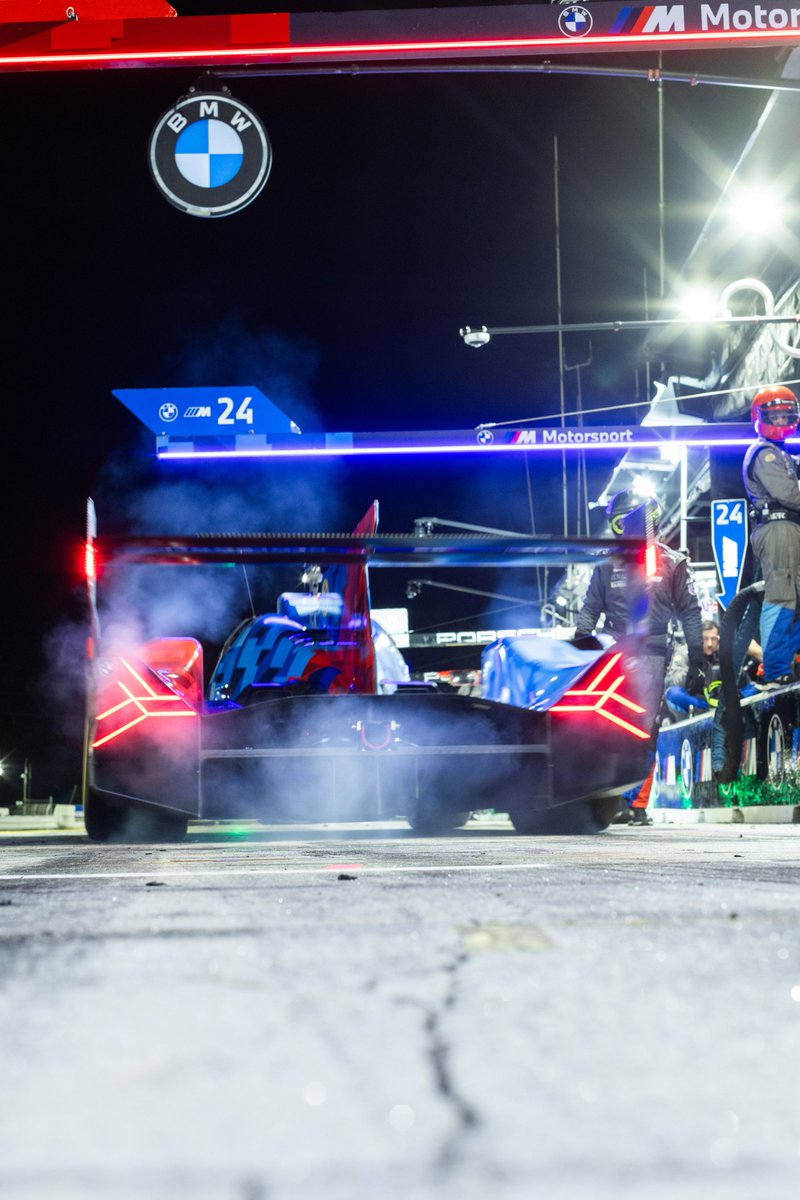 ShellMotorsport's tweet photo. Lights out. Engines fired. Let’s race. 🏁🔥

We will be there every step of the way, fueling BMW with Shell Helix Ultra Oil 💨

#ShellMotorsport https://t.co/0ZyiLYGA4i