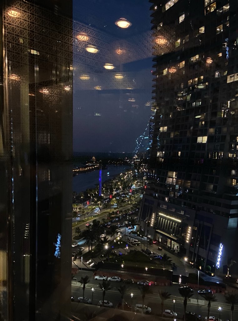 ithisismeJ's tweet photo. البحر يوم الجمعه🤞🏻 https://t.co/CcIHtSMBnW