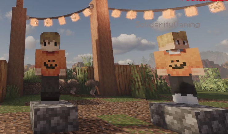 whimsicalmists's tweet photo. the pumpkins are looking at each other😭😭😭 cuteeee https://t.co/gHcsPJ2eA8