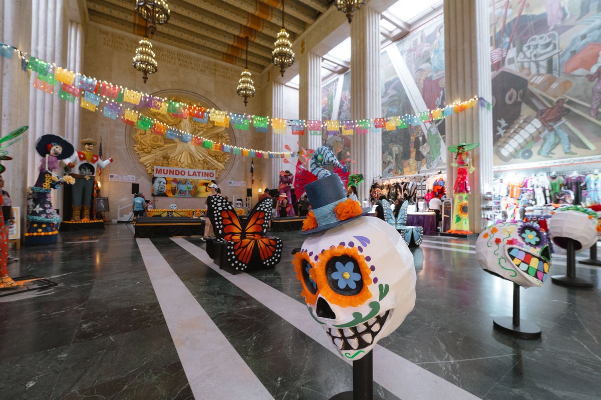 StateFairOfTX's tweet photo. One of the most beautiful stops on your Fair day is waiting in the Hall of State! Celebrate culture, tradition, art, and the spirit of Día de los Muertos at Mundo Latino. 

Be sure to add this exhibit to your must-see list while you’re here! 🤠

📸: Brad Smith (@disasterfilm) https://t.co/Kb6klQDMLV