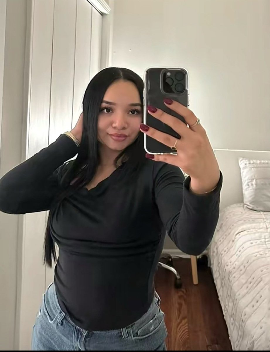 FamilyAI777's tweet photo. A cuckold wants to share his cousin Lili with us all. Guys use her and enjoy every part of her so her cucky bro could leak in his pants 💦
DM TO GET SUCH #FREE AI EDITS OF YOUR MOM,SIS,COUSIN,GF,WIFE with full privacy 🔏💦 https://t.co/GrPMTgwMBX