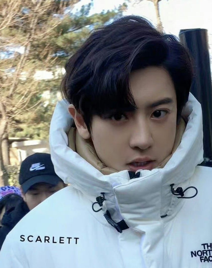 cosmicraccoon06's tweet photo. 박찬열 https://t.co/DnDQBOIq8J