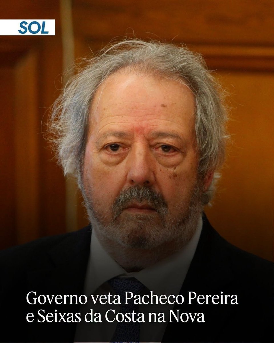 ChickoNorris's tweet photo. Aquele cheirinho a lápis azul. https://t.co/y37MYIMhJY
