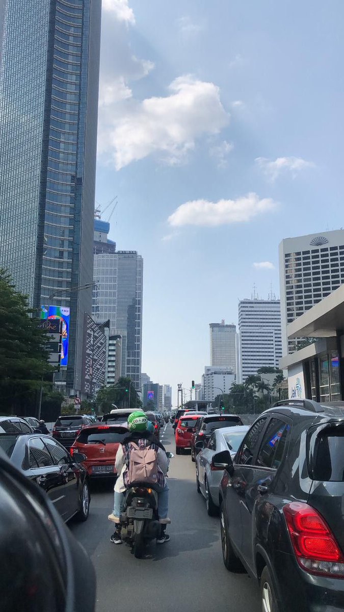 mxizeu's tweet photo. hujan terus jadi susah kemana mana 😇 😇 https://t.co/jYP8d7TQHm