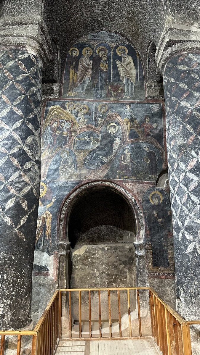 ByzantineSpirit's tweet photo. Frescoes at the Byzantine Monastery of Tracias (Eski Gümüşler), Cappadocia. Dated c. 1050 AD. https://t.co/SnXbO3NniX