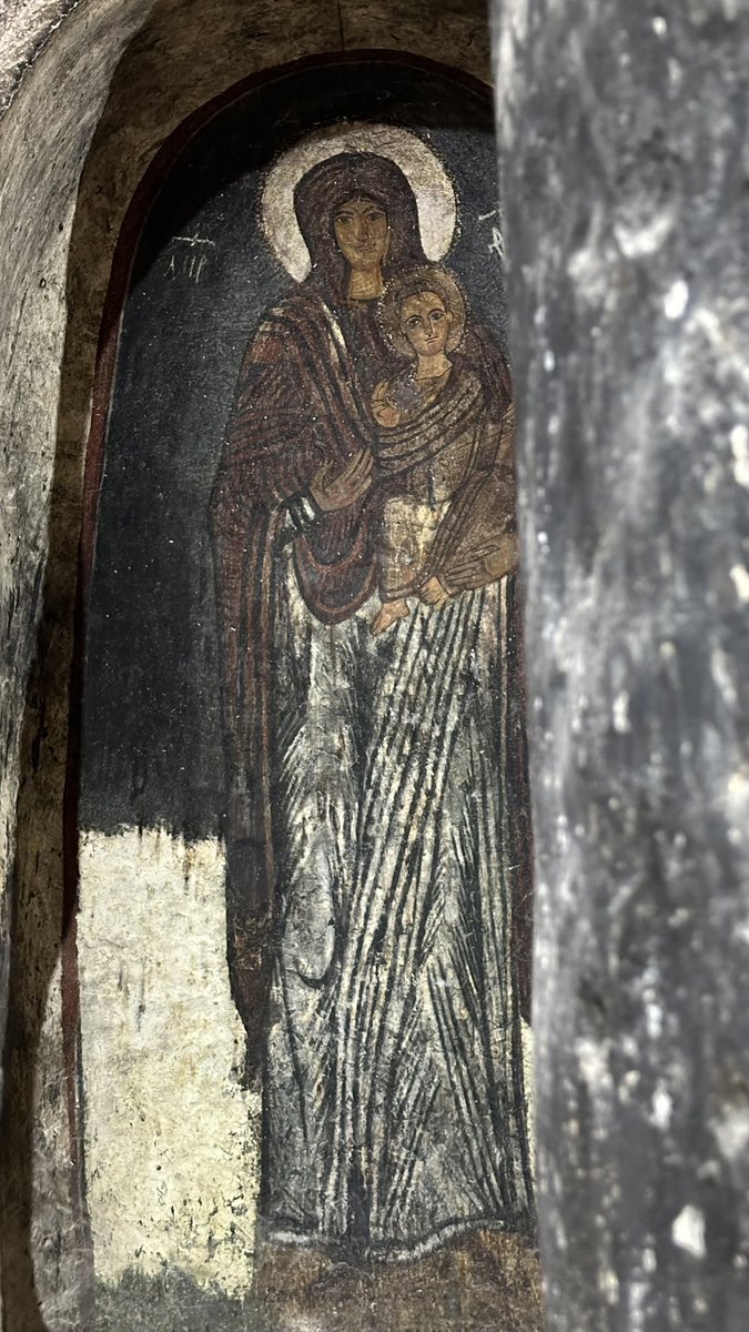 ByzantineSpirit's tweet photo. Frescoes at the Byzantine Monastery of Tracias (Eski Gümüşler), Cappadocia. Dated c. 1050 AD. https://t.co/SnXbO3NniX