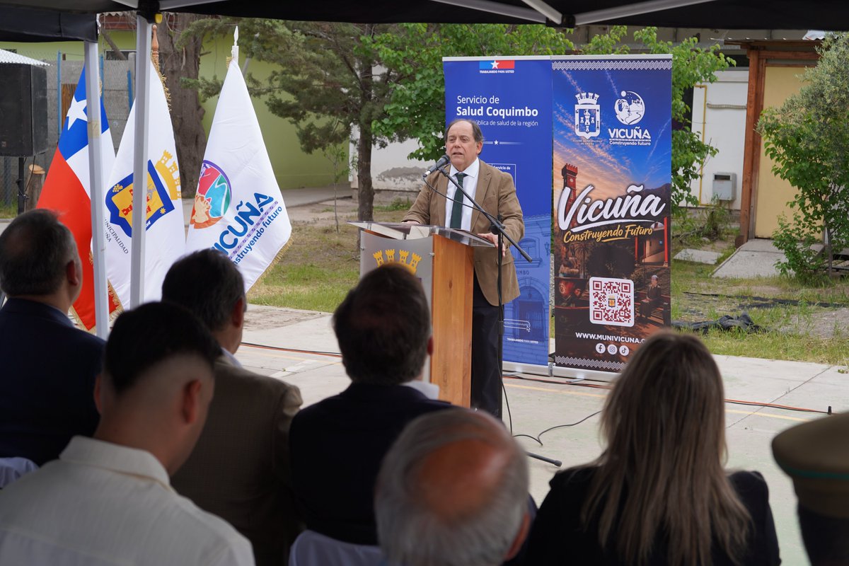 CORECoquimbo's tweet photo. Se inauguró el nuevo Centro de Diálisis de Vicuña, ubicado al interior del Hospital, que permitirá atender a 36 pacientes de Vicuña, Paihuano y alrededores, de forma transitoria

🏥 El recinto cuenta con 6 puestos de hemodiálisis 

💰Una inversión de más de $475 millones https://t.co/lBgA9QXVTQ