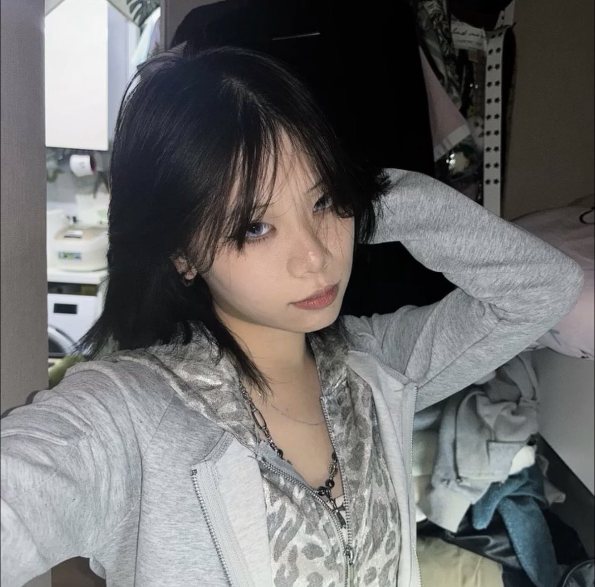 Emocatm8oo's tweet photo. 还会有人想射我以前的图么？ https://t.co/aNp6Pqy5Bt