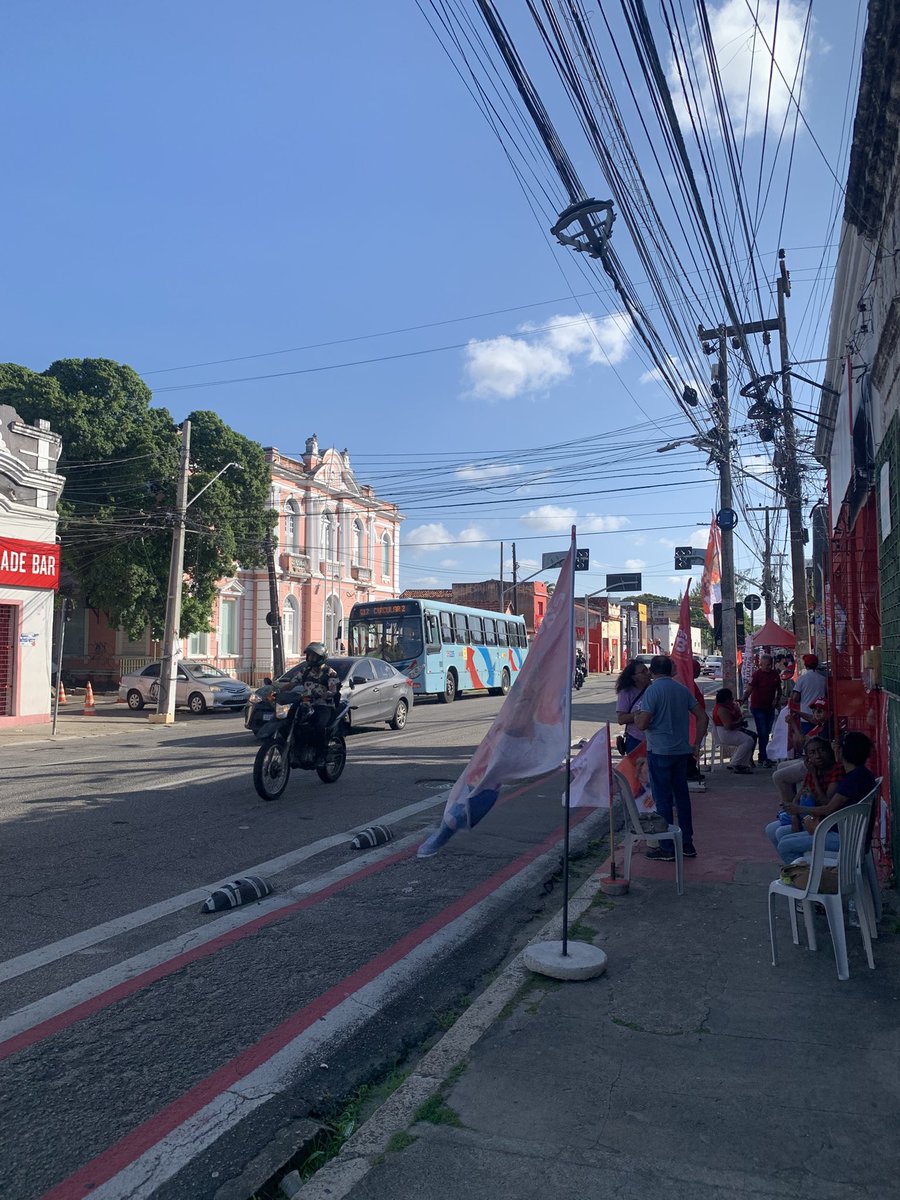 mwciel's tweet photo. me adiantei e já to aqui na avenida da universidade pra apuração https://t.co/Y9CejXYxxq