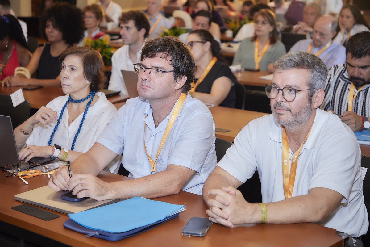 OACNUDH's tweet photo. Detrás de una mejor protección de los derechos de las personas migrantes hay un trabajo conjunto, escucha y cooperación sostenida.

En #Cartagena, durante la VIII Cumbre de la @OmbudspersonFi y la @RINDHCA, ONU Derechos Humanos acompaña a @DefensoriaCol y @DEFENSORIAEC en la presentación de su informe conjunto sobre la situación migratoria y de derechos humanos en la frontera entre #Colombia y #Ecuador.

Un esfuerzo que refleja la asistencia técnica y el trabajo sostenido de nuestra Oficina con las instituciones nacionales de #DDHH de la región, para fortalecer la protección de las personas en movilidad humana.

Con el apoyo de @AECID_es