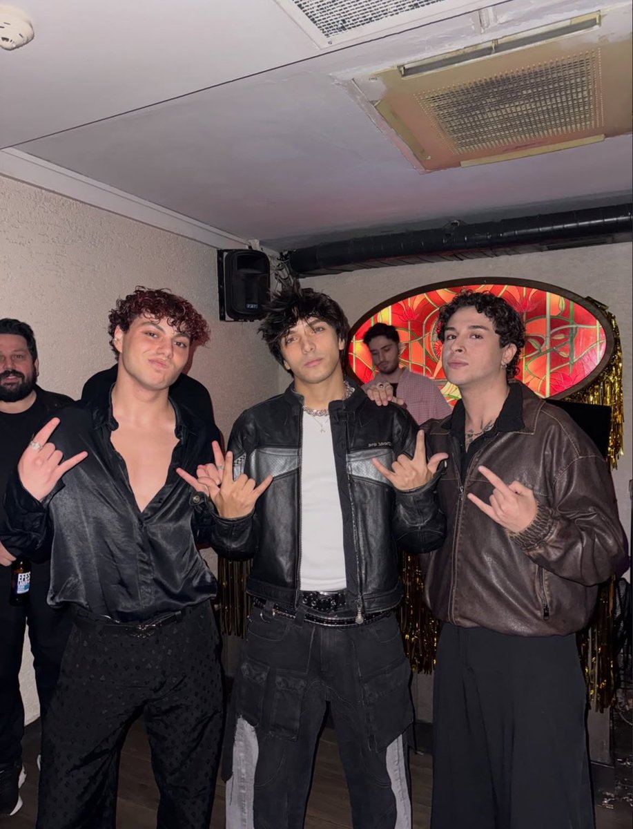 permagazines tweet picture