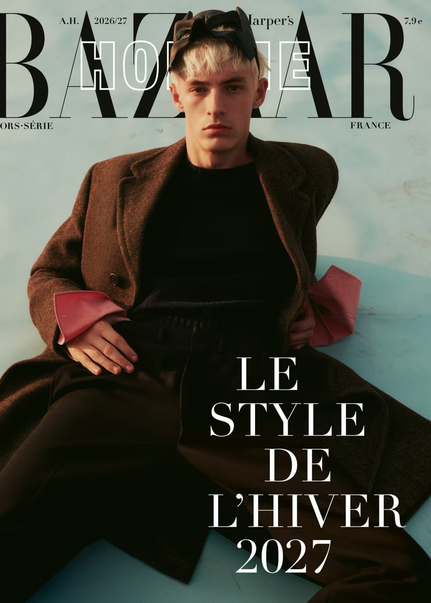 ConnorStorrieFR's tweet photo. Vous prouvez retrouver une pub YSL avec Connor Storrie dans le numéro 3 de Harper’s Bazaar France - Homme (hors série). Le magazine est paru le 30 septembre dernier donc pas de panique si vous ne le trouvez pas encore en kiosque ! 
 
Merci @Lesflappers ! https://t.co/r38CISc3uZ
