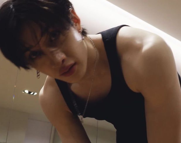 sillygnabs's tweet photo. In honour of CHANNIE'S DAY here for you all 4 pics I can't stop thinking of 

HAPPY BIRTHDAY CHANNIE!💐 HIP-HIP HURRAY ✨
BEST LEADER!!!

#스테이의_영원한_자부심_방찬
#HappyBangChanDay 
#BangChanEmpireOfTalent https://t.co/E52r7REAAR