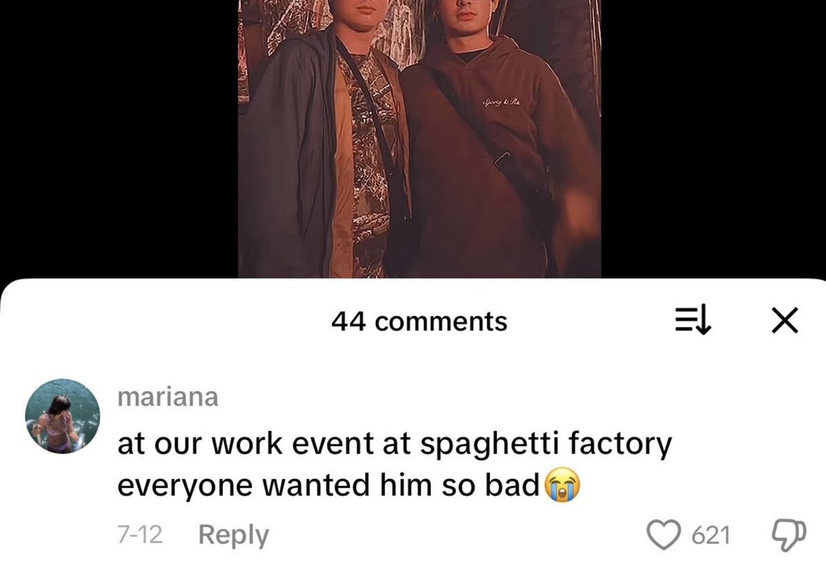iiyxmizyx's tweet photo. him being everyone’s favorite coworker and work crush there😭 https://t.co/fyfjKi578b