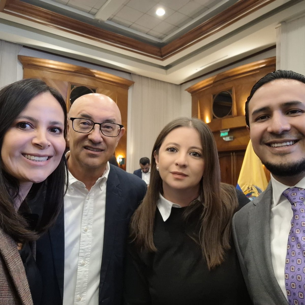 CONAVE_EC's tweet photo. Nuestra directora @DEspinGarcia asistió a la socialización del #AtlasAgroeconómico herramienta estratégica para abrir nuevos mercados y atraer nuevas inversiones. Como Gremio #Avícola participamos activamente en la búsqueda de nuevos destinos para nuestra proteína 🇪🇨 #ElMejorPolloDelMundo